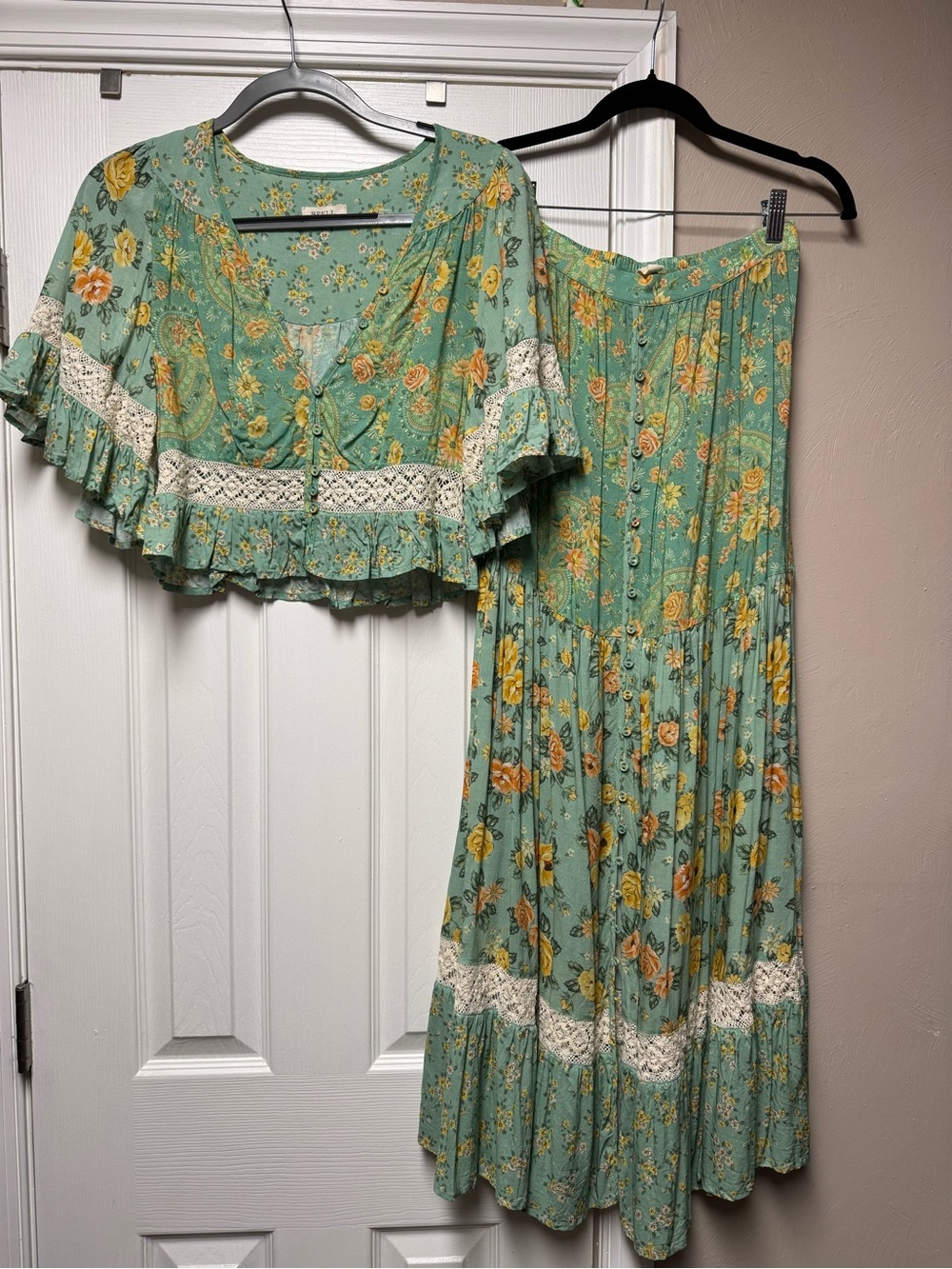 Spell - Melody Maxi Skirt (Sz Sm) + Cropped Blouse (Sz M) - Arizona - like New!